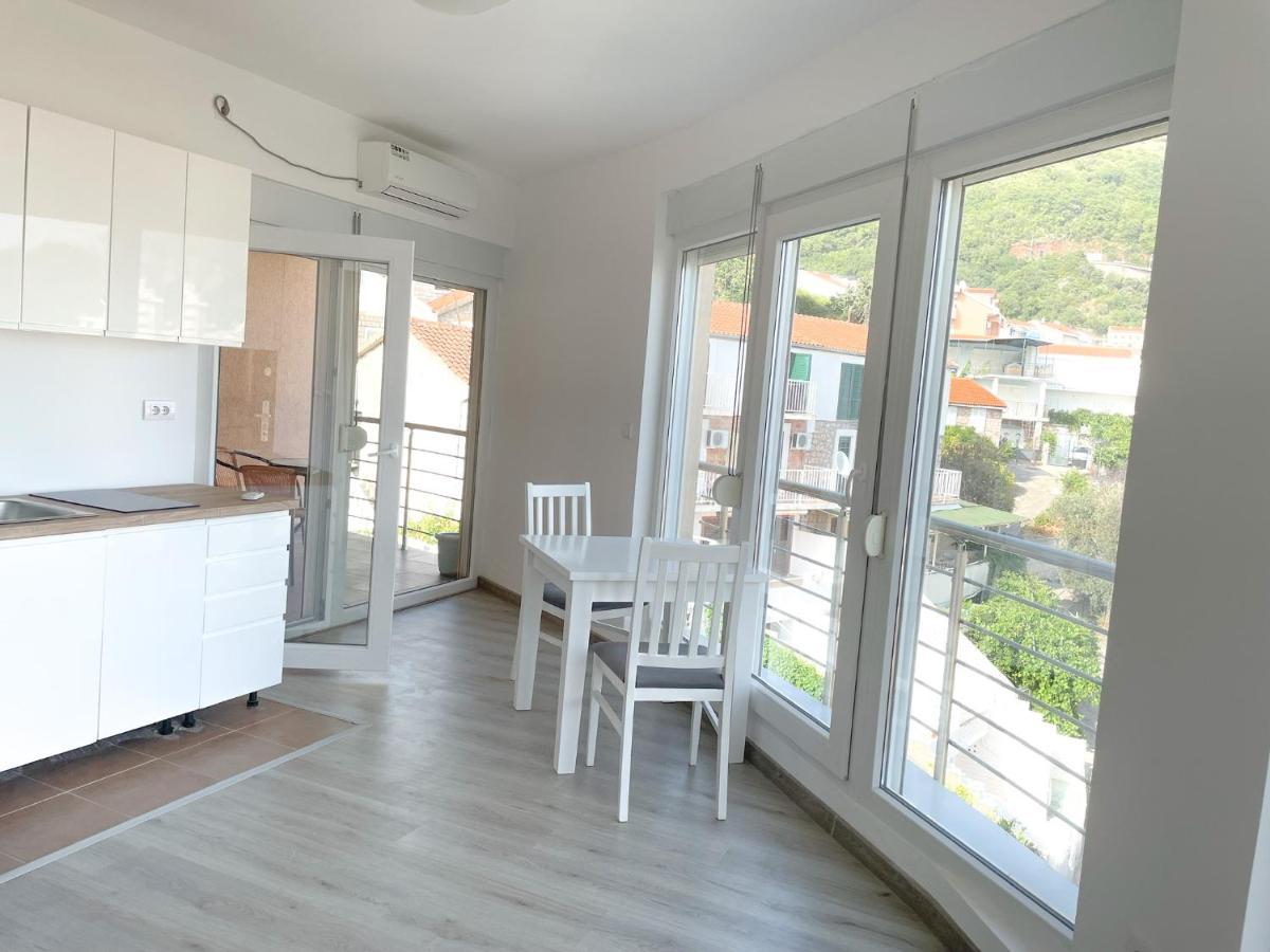 Upart House Apartment Petrovac Bagian luar foto