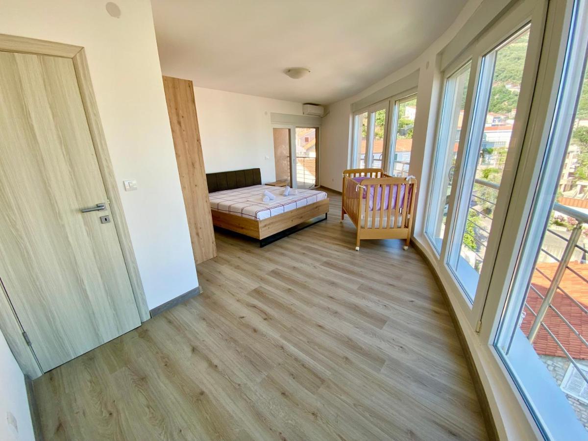 Upart House Apartment Petrovac Bagian luar foto