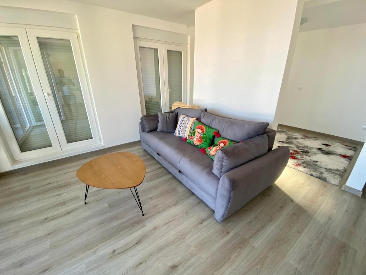 Upart House Apartment Petrovac Bagian luar foto