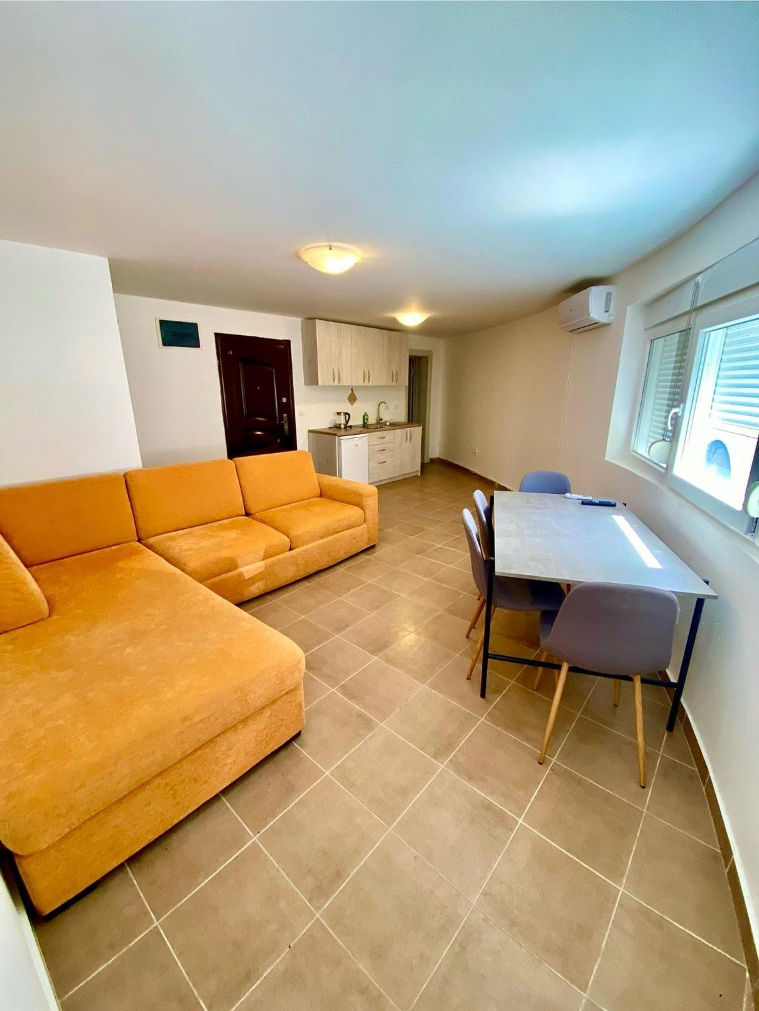 Upart House Apartment Petrovac Bagian luar foto